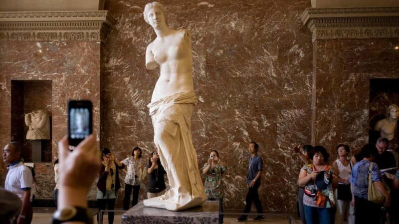 Paris: Louvre Museum Skip-the-Line Guided Tour - A Detailed Look at the Louvre Guided Tour