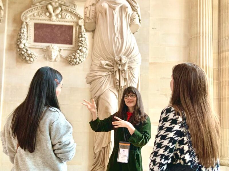 Paris: Louvre Museum Skip-the-Line Guided Tour with Artist - An In-Depth Look at the Louvre Guided Tour with an Artist