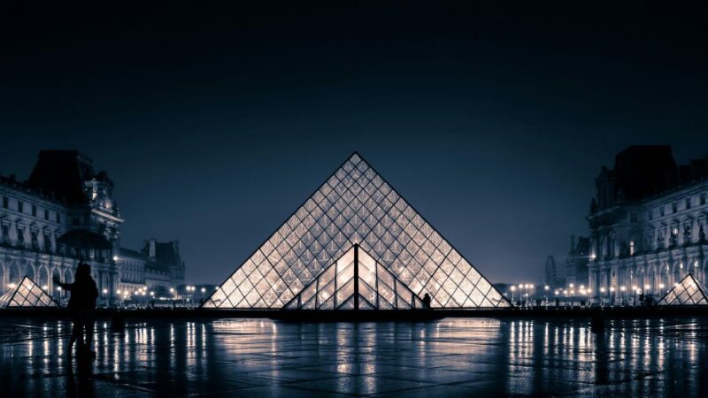 Paris: Louvre Museum Ticket with Optional Hosted - FAQ
