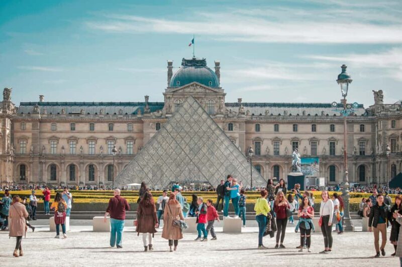 Paris: Louvre Museum Timed Entry Ticket & Pop Culture Tour - Key Points