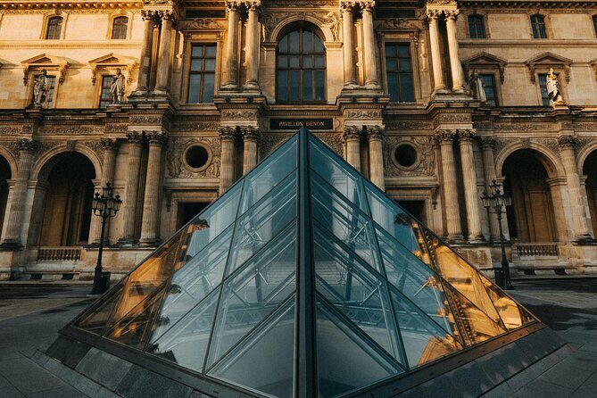 Paris Louvre Museum with 1/2/3 Days HOHO Combos - An In-Depth Look at the Experience