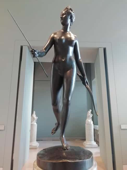 Paris: Louvre night tour with private guide - Paris: Louvre Night Tour with Private Guide — A Wise Choice for Art and History Enthusiasts
