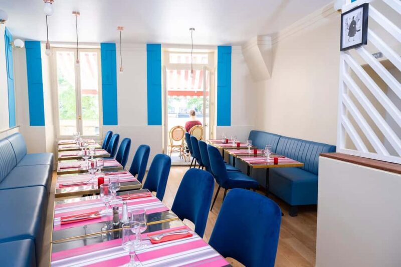 Paris: Lunch & dinner for groups - Discovering Parisian Flavors at Bistrot Café de Paris