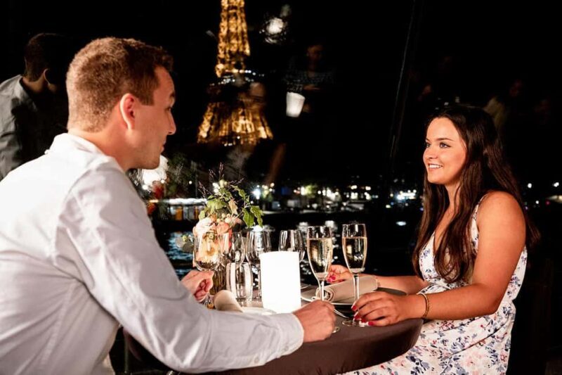 Paris: Luxury New Year's Eve Dinner Cruise along the Seine - FAQ