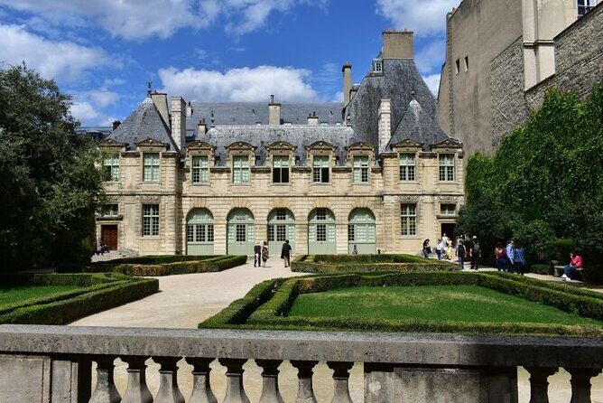 Paris Medieval Heart: Walking Tour in Ancient Marais - An In-Depth Look at What the Tour Offers
