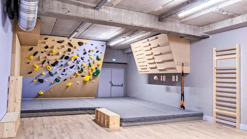 Paris: Mini Golf and Climbing Combo Ticket - FAQs