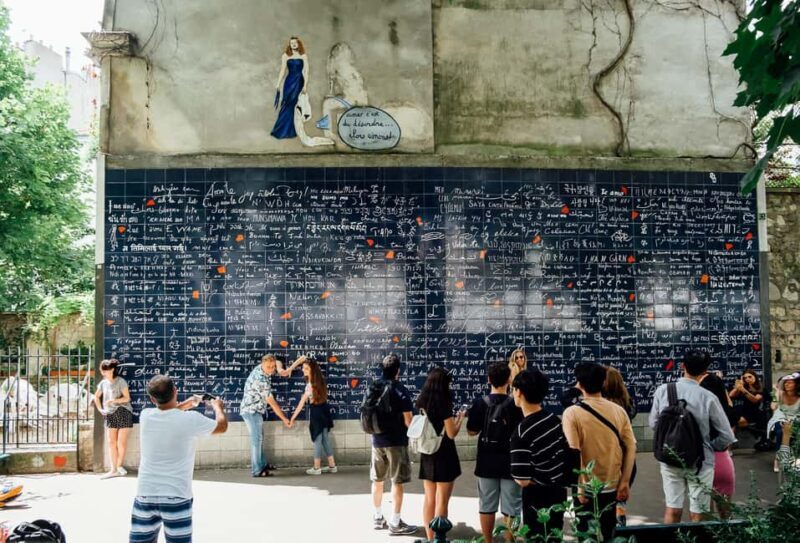 Paris: Montmartre Guided Tour at Night -Limited Tour Series - The Sum Up