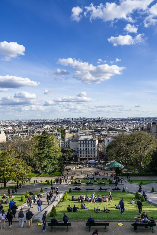 Paris: Montmartre Highlights Walking Tour with a Local Guide - Frequently Asked Questions