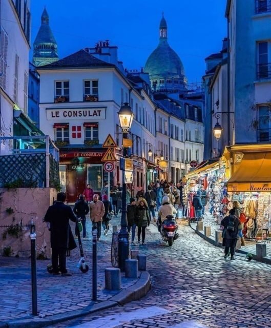 Paris: Montmartre Hill & Sacré-Cur Guided Walking Tour - Exploring Montmartre with a Guided Walking Tour