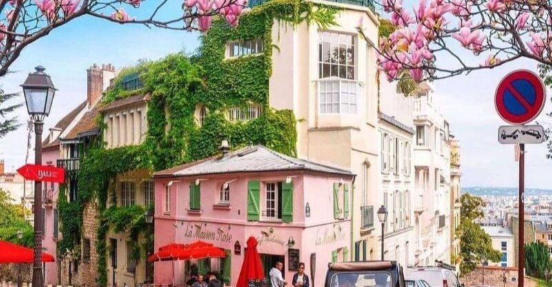 Paris: Montmartre Hill & Sacré-Cur Guided Walking Tour - A Closer Look at the Montmartre Experience