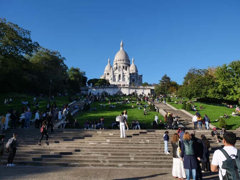 Paris: Montmartre Must-See Walking Tour with a Local Guide - Why Choose This Tour?