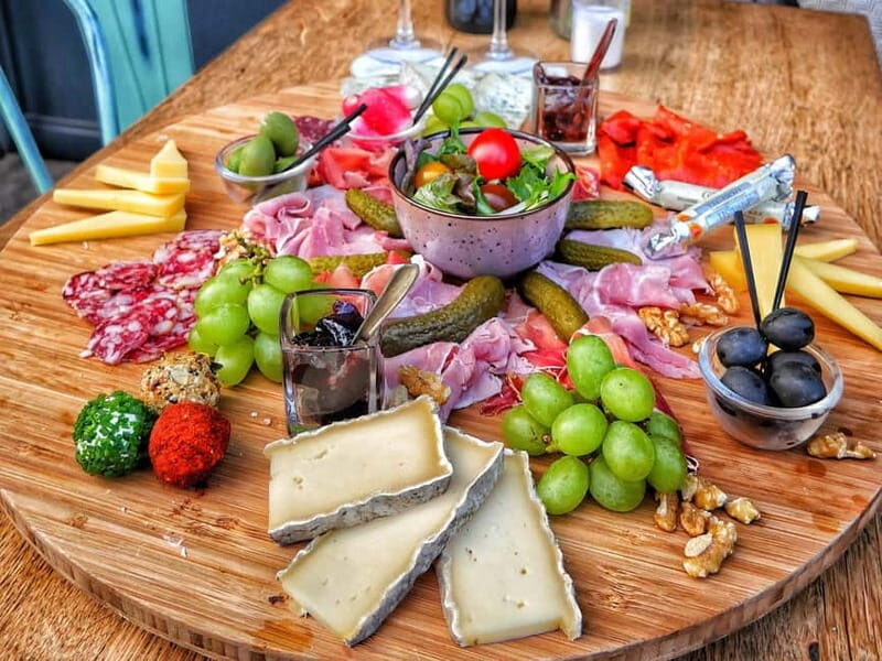 Paris: Montmartre/Pigalle Foodie Tour with Tastings - Who Will Love This Tour?