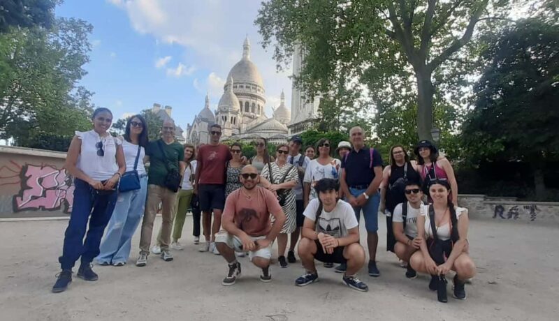 Paris: Montmartre Quarter Private Walking Tour - A Closer Look at the Tour Experience
