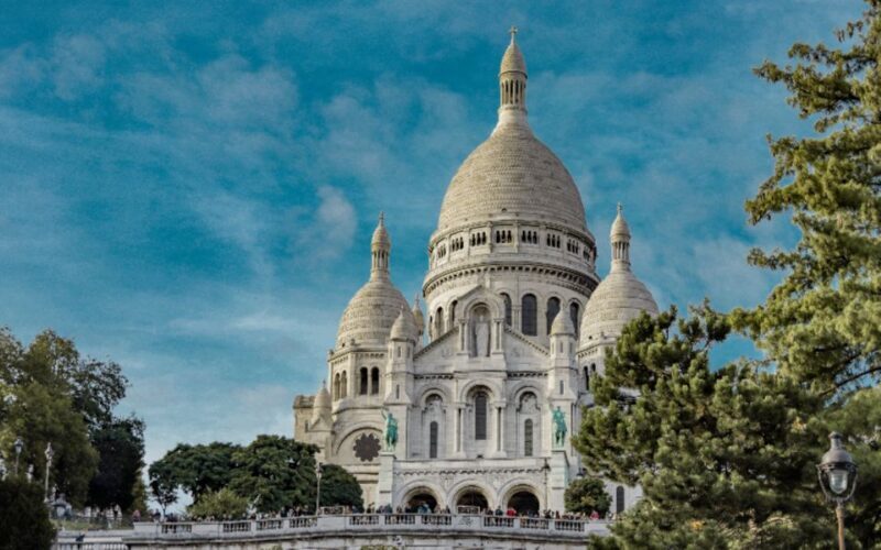 Paris: Montmartre Walking Tour with Sacré-Cur Entry Option - Why This Tour Offers Great Value
