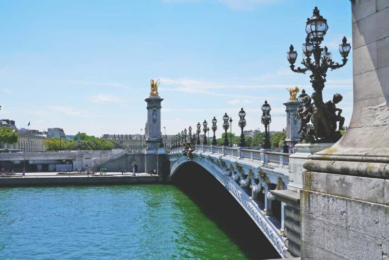Paris: Monumental Tour and Boat Trip on the Seine - FAQ