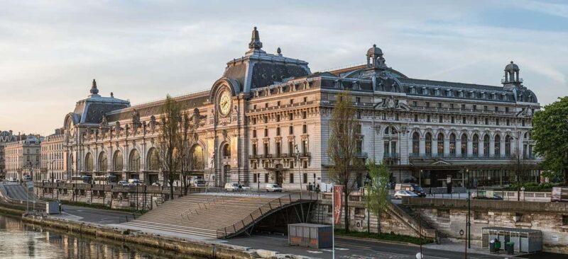 Paris: Musée d'Orsay Walking Tour With Reserved Access - Exploring the Musée dOrsay Walking Tour: An Authentic Look at Parisian Culture