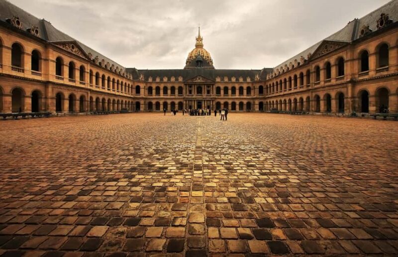 Paris: Napoleon Walking Tour with Les Invalides & Tomb Entry - A Close Look at the Napoleon Walking Tour in Paris