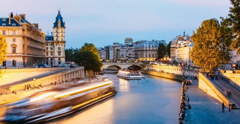 Paris: Night River Cruise On The Seine With Waffle Tasting - Who Will Love This Tour?