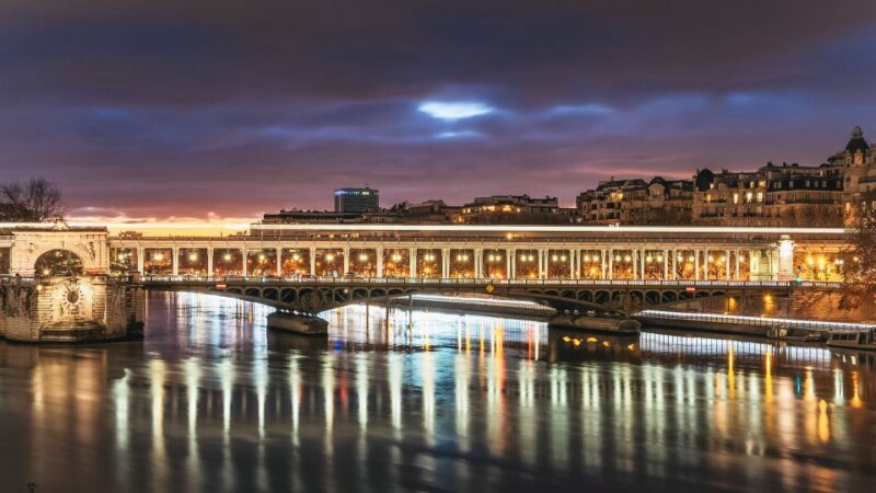 Paris: Night River Cruise On The Seine With Waffle Tasting - FAQ