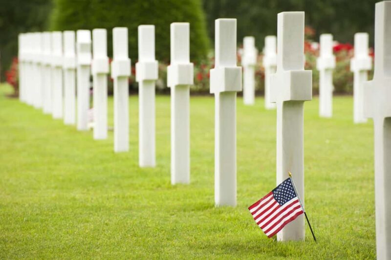 Paris: Normandy D-Day Sites Guided Day Trip with Lunch - Who Should Take This Tour?