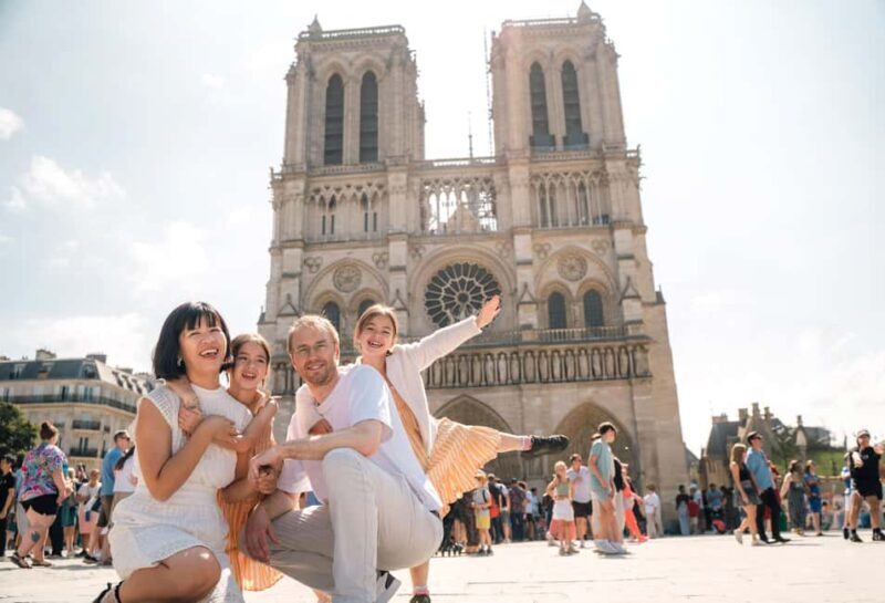 Paris: Notre-Dame Guided Tour w/ Bell Tower Timed Entry - The Practicalities: Timing, Access, and Group Size