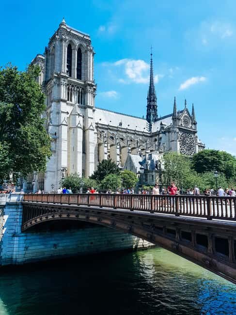 Paris: Notre-Dame Professional Guided Tour with Free Entry - Final Thoughts