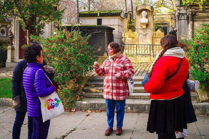 Paris Pere Lachaise Cemetery Small Group Guided Tour - Practical Details and Tips