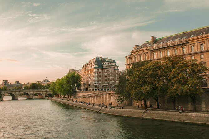 Paris Photography Tour - Self Guided Tour of Paris' Top Instagram Spots - The Sum Up