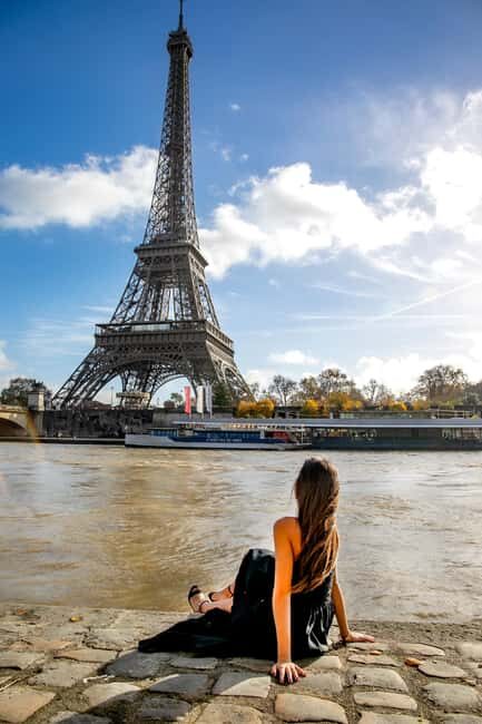 Paris: Photoshoot Around Eiffel Tower with 55 Edited Photos - An In-Depth Look at the Eiffel Tower Photoshoot