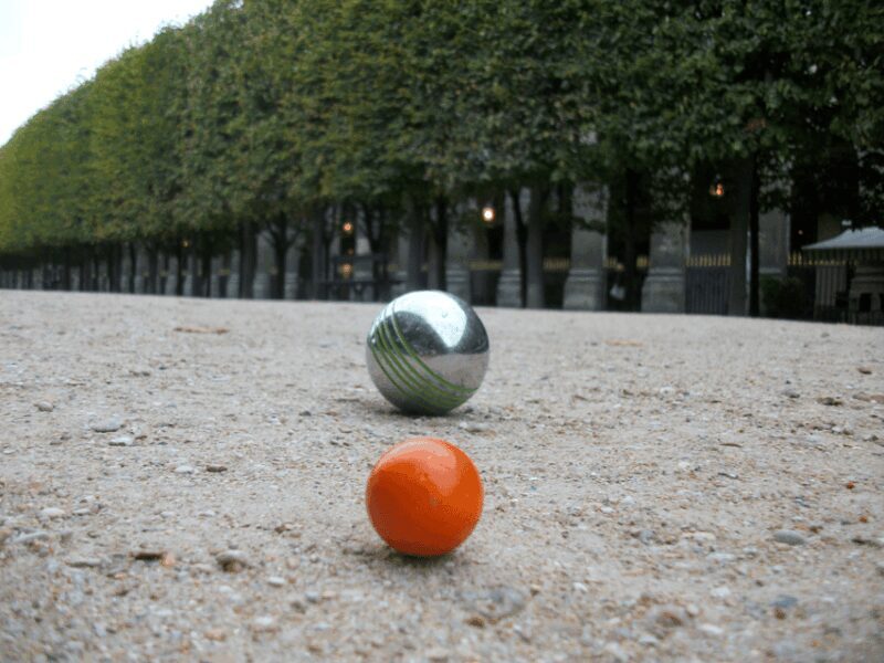 Paris: Pre-Dinner Drinks with Petanque Game (Bocce Ball) - A Detailed Look at the Experience