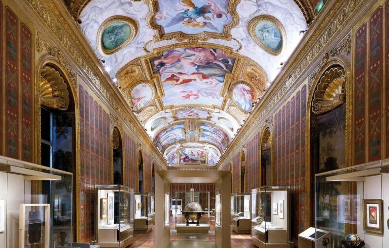 Paris: Pre-Haussmannian Paris Walking Tour (Old Paris) - Who Will Enjoy This Tour?