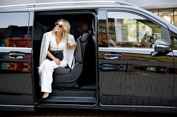 Paris Private Car Service with Driver - FAQs