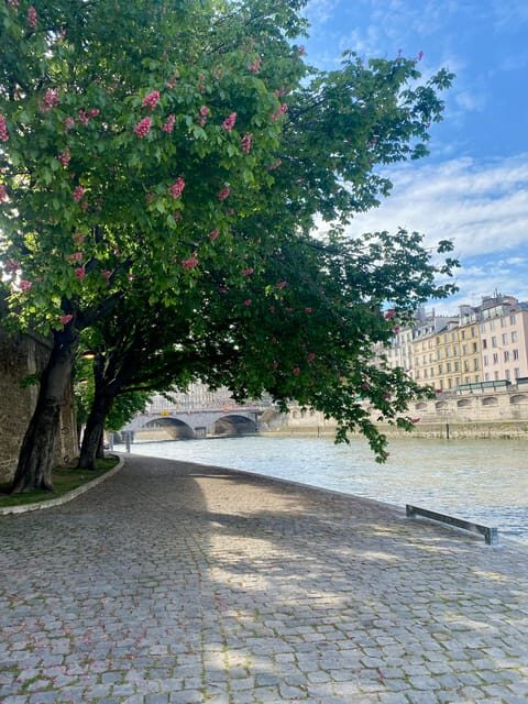 Paris: Private Early Morning City Walking Tour - Exploring Paris at Dawn: A Private Early Morning Walking Tour