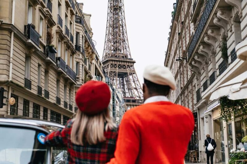 Paris: Private Guided City Tour in a Traction Avant or DS 21 - The Sum Up