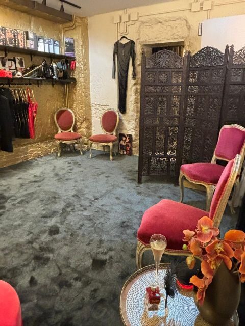 Paris: Private Lingerie Fitting activity - Discover the Charm of a Private Lingerie Fitting in Paris