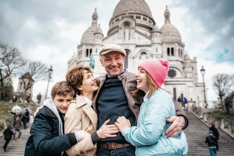 Paris: Private Montmartre Photoshoot with Parisian Charm - In The Sum Up