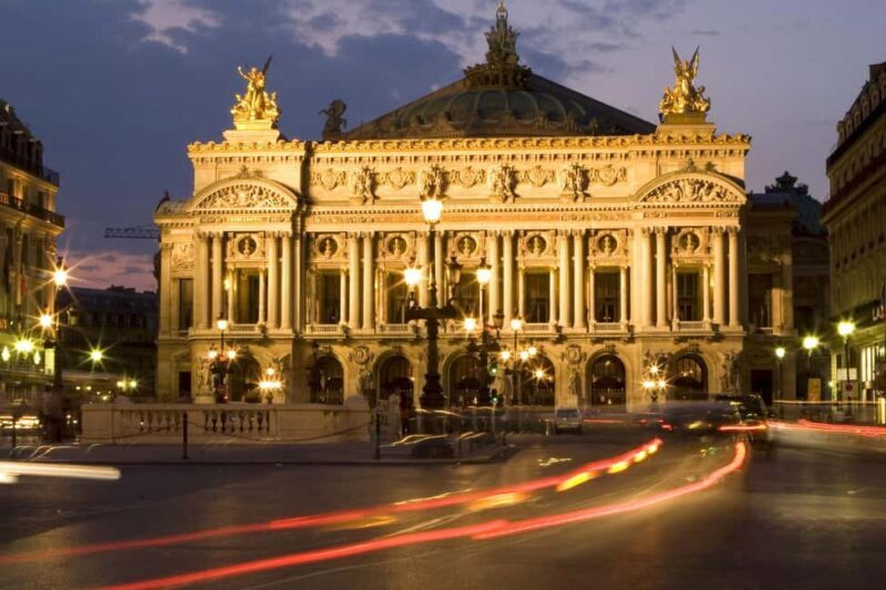 Paris: Private Night Tour with Driver for 3 personnes - A Bright Night in Paris: Private Car Tour for Up to Three People