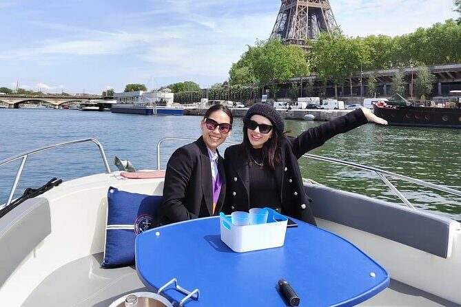 Paris Private Seine River Cruise with Captain - The Itinerary Breakdown: What to Expect