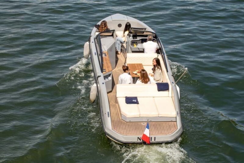 Paris: Private Seine River Cruise with Paris Seine - The Complete Review: Why This Private Seine Cruise Offers a Special Perspective on Paris