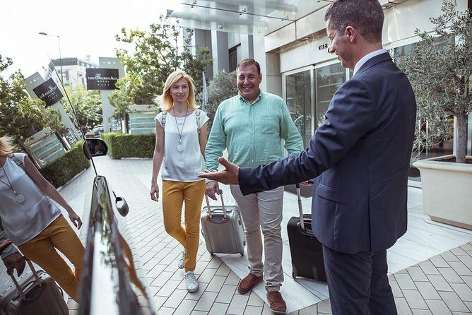 Paris Private Transfer Airport & 1H Tour of Must-See Sights - Key Points