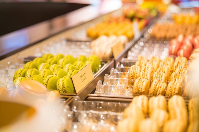 Paris Saint-Germain Private Tasting Tour with Chocolate plus Pastries & Macaron - Key Points