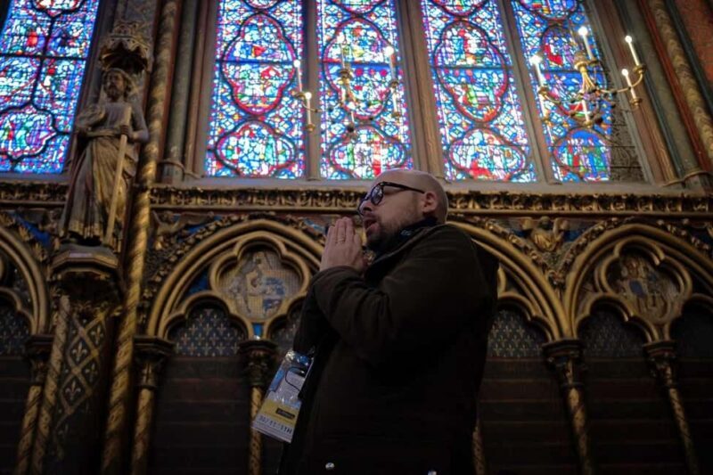 Paris: Sainte-Chapelle, Conciergerie, Notre Dame Guided Tour - Who Should Consider This Tour?