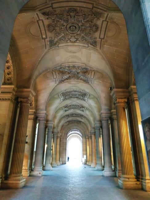 Paris: See 15 to 30 Top Sights with a Fun Guide - FAQ