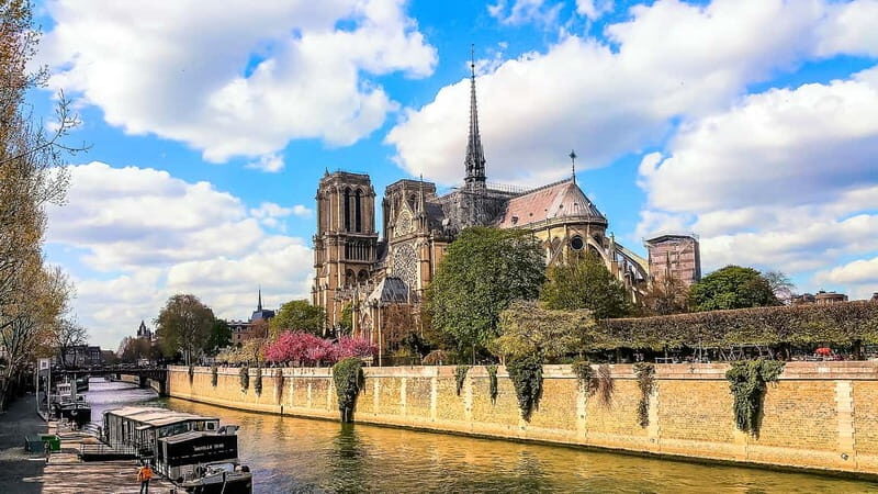 Paris: Seine Cruise & Crepe Tasting near the Eiffel Tower - Frequently Asked Questions