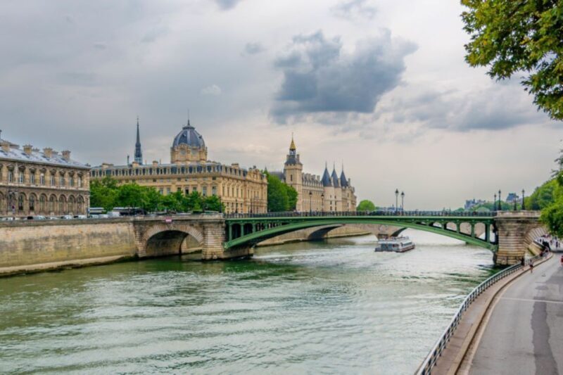 Paris: Seine Cruise with Snack/Optional Eiffel Tower Ticket - In closing