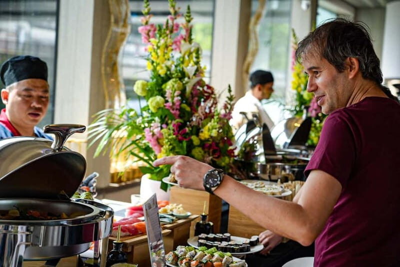 Paris: Seine River Cruise with Brunch - Key Points