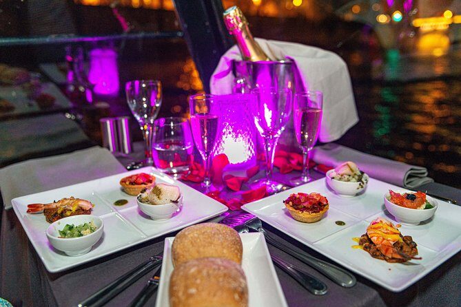 Paris Seine River Dinner Cruise with Champagne and Window Seating - Key Points