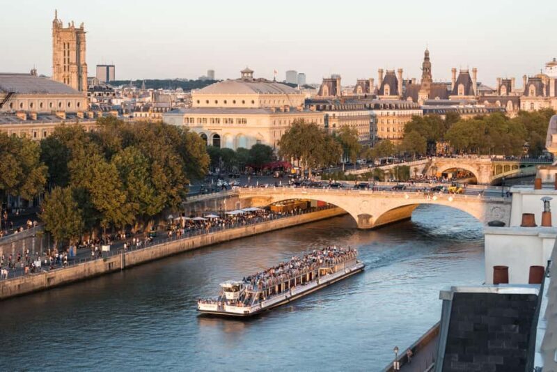 Paris: Seine River Sightseeing Cruise by Bateaux Mouches - FAQ - Questions Travelers Often Have