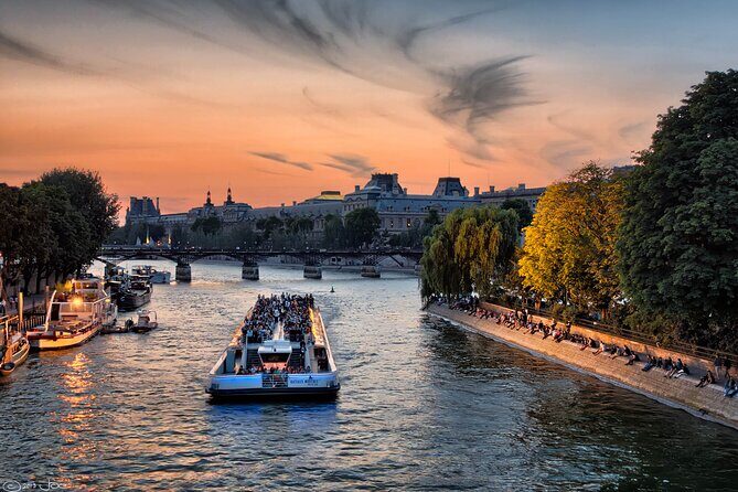 Paris Seine River Sightseeing Cruise by Bateaux Mouches - In-Depth Review of the Bateaux Mouches Experience