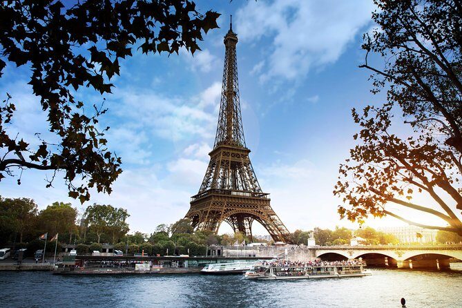 Paris Seine River Sightseeing Cruise with Commentary by Bateaux Parisiens - An In-Depth Look at the Seine River Cruise Experience